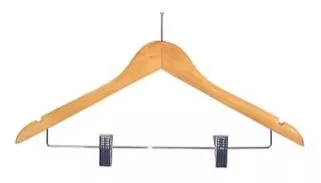 50 perchas de madera