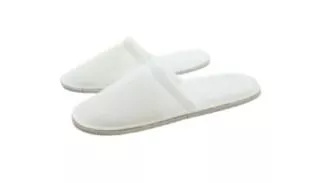 100 pares de zapatillas